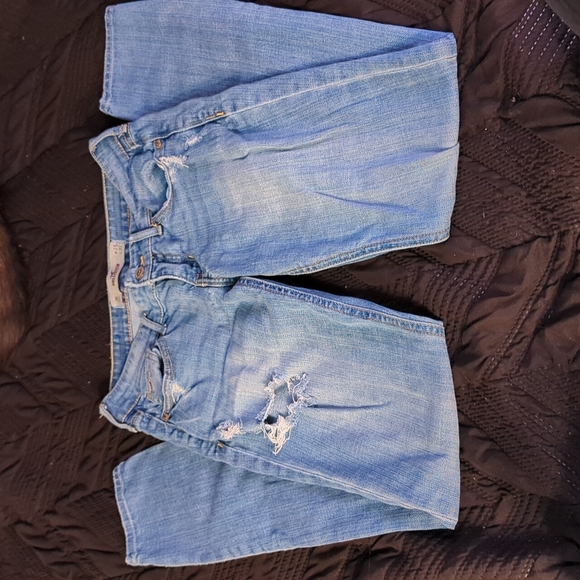 Light wash skinnies - Picture 3 of 7